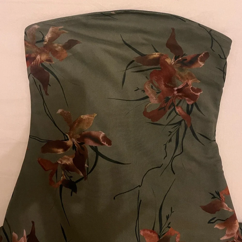 Urban Outfitters Green Mesh Samara dress - Picture 3 of 4